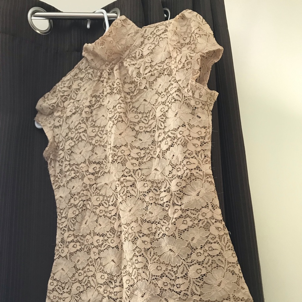Express Lace Top- Beige Size Small